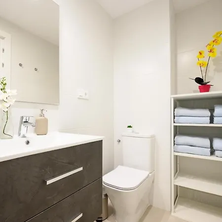 New & Sea - 3 Bedroom - By 10tosea 아파트 푸엔히롤라