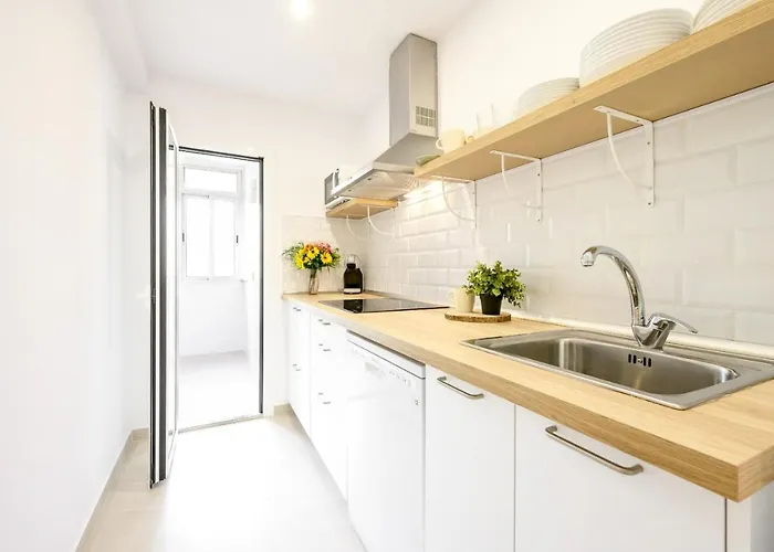 New & Sea - 3 Bedroom - By 10tosea Lägenhet